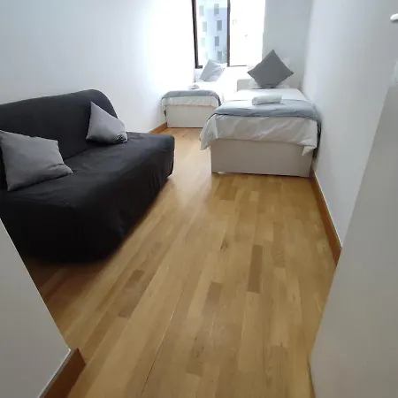 Theorynomadrooms Al Lisboa-Republica Vendégház