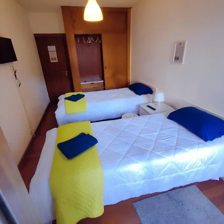 Theorynomadrooms Al Lisboa-Republica Vendégház *