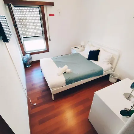 Πανσιόν Theorynomadrooms Al Lisboa-Republica Lisboa